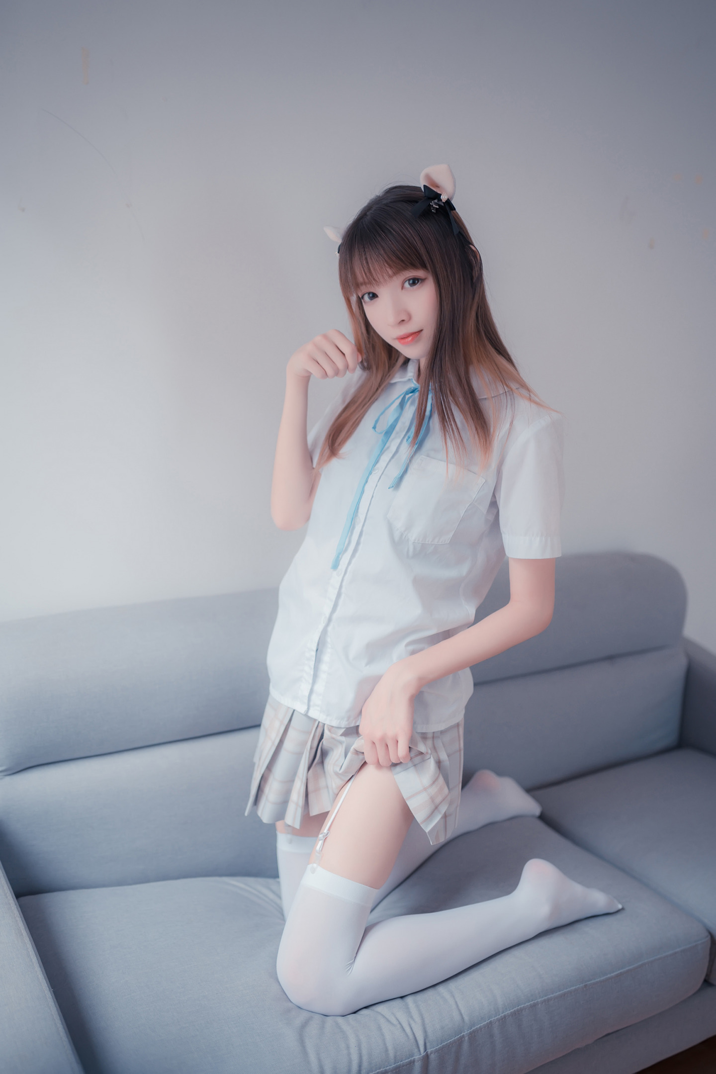 [萌系小姐姐] 沙发上的JK丝袜少女 [47P] [P10]
