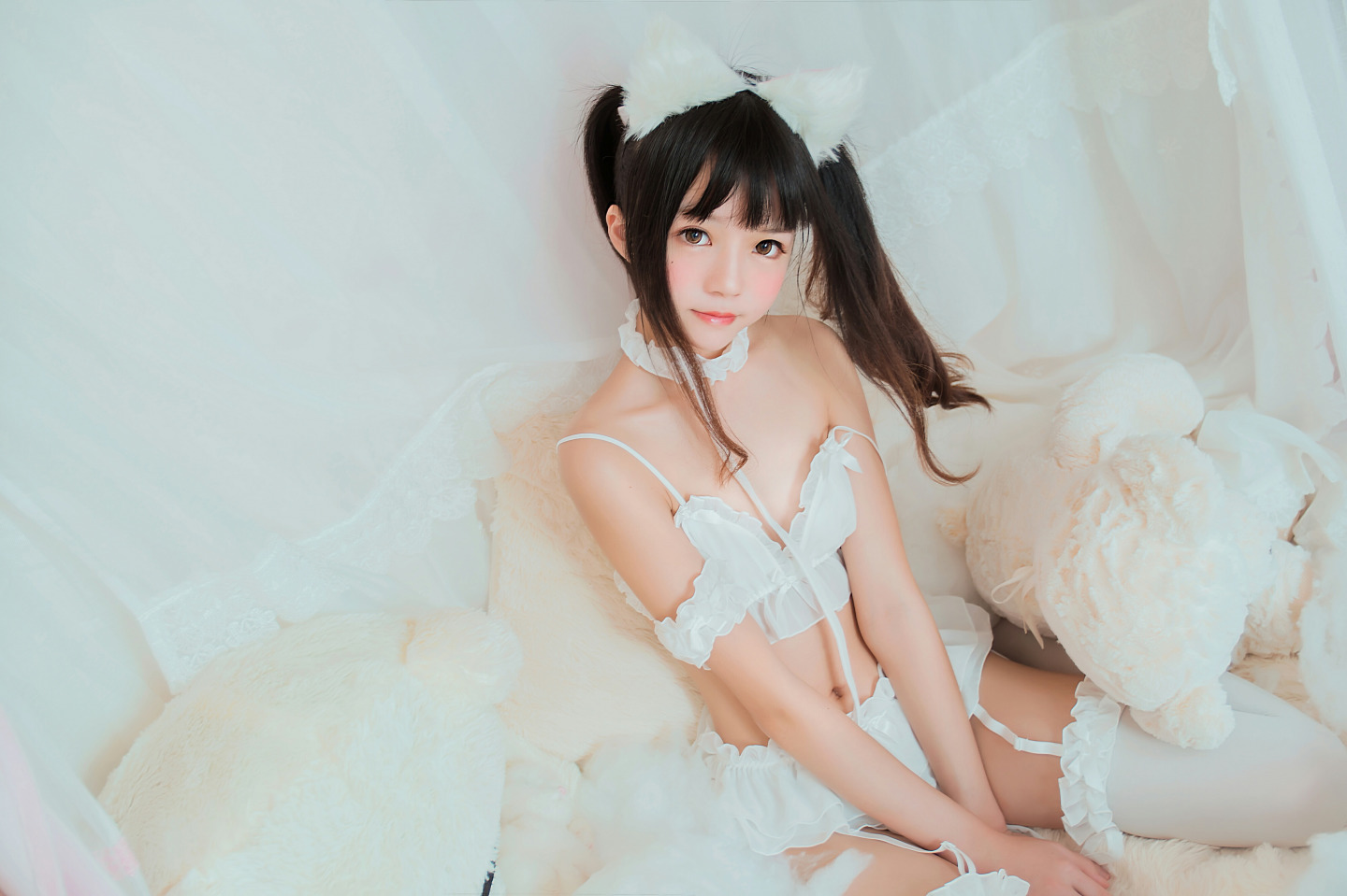 [萌系小姐姐] 桜桃喵 – 白猫 [32P] [P6]